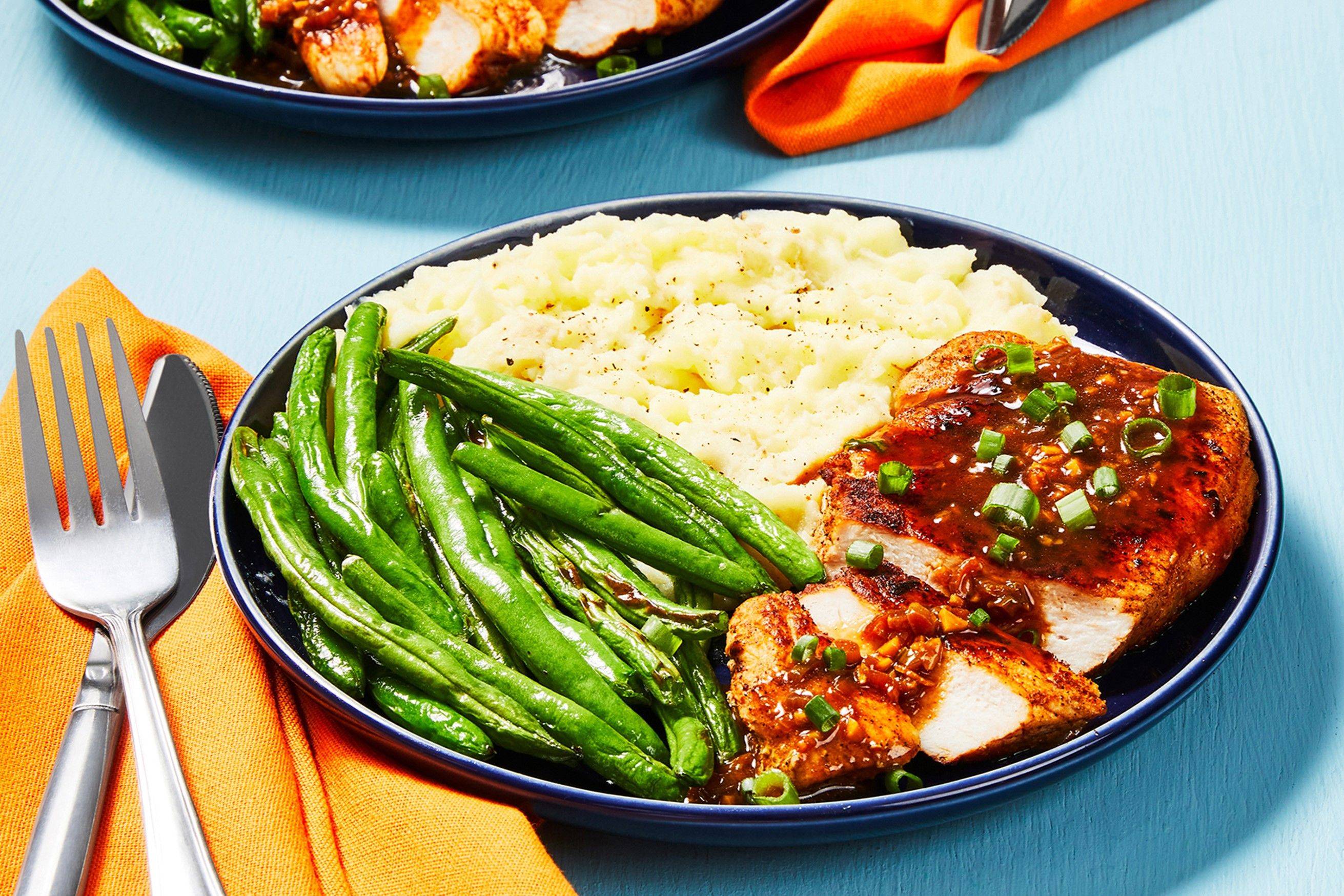 Homestyle Pork Chops in Garlic Pan Sauce